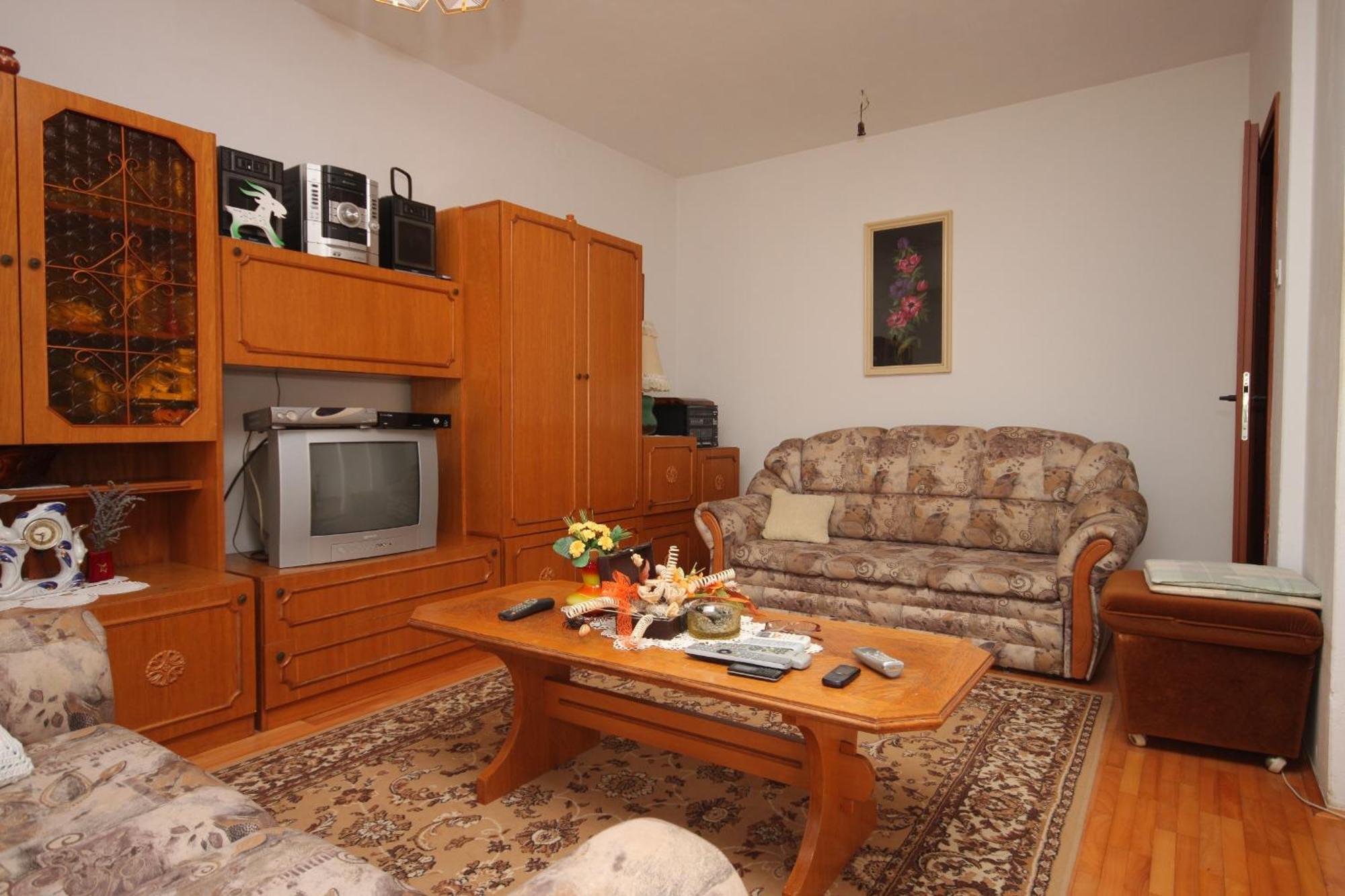 With A Parking Space - 7313 Apartment Pula